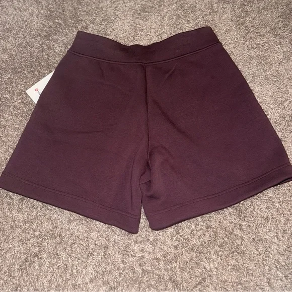 NWT Lululemon Heavyweight Fleece Sweatshorts 5” Black Cherry - Picture 5 of 6